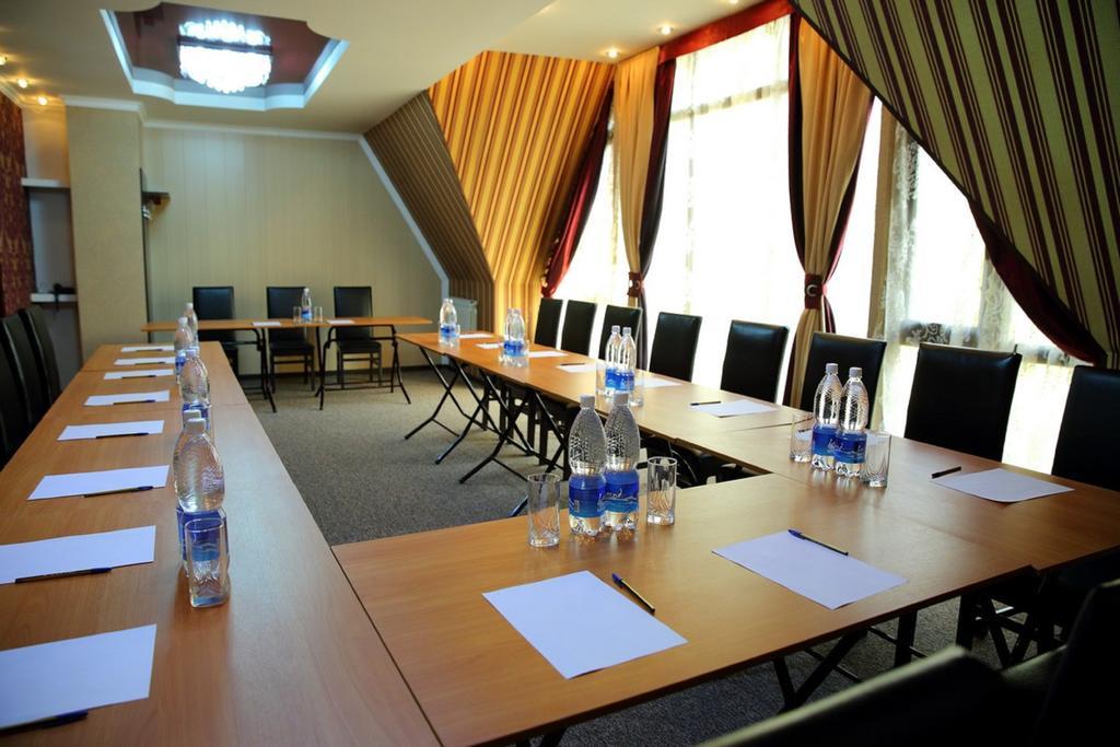 Bishkek Villa Hotel Eksteriør billede